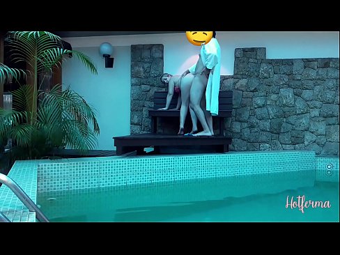 ❤️ Tus thawj coj caw tus tub txib mus rau hauv lub pas dej, tab sis tsis tuaj yeem tiv taus kub ☑ Sex video ntawm hmn.appassistance.ru% ❤